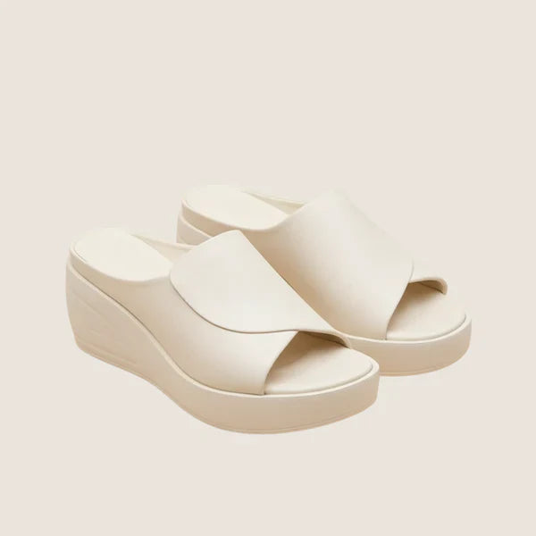 Oxel – Women’s Mule NoirLift™ – Elegant Comfort