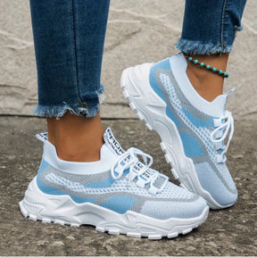 Oxel Wear | LÉVIA™ – Women's breathable trainers, long-lasting comfort