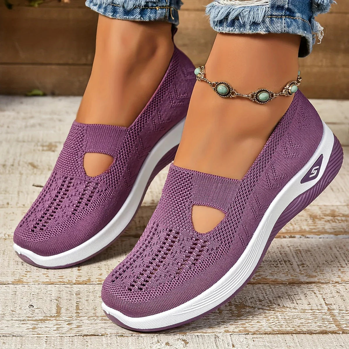 CloudWear™ – Breathable and Ultimate Comfortable Orthopaedic Sneakers for Women - [PROMOTION]