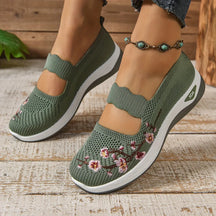 CloudPlus™ – Breathable and Ultimate Comfortable Orthopaedic Sneakers for Women - [UNMISSABLE]