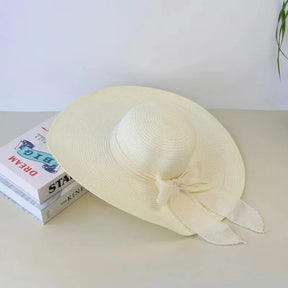 Jurerê Hat – Elegant Beach Style with a Wide Brim and Bow Detail