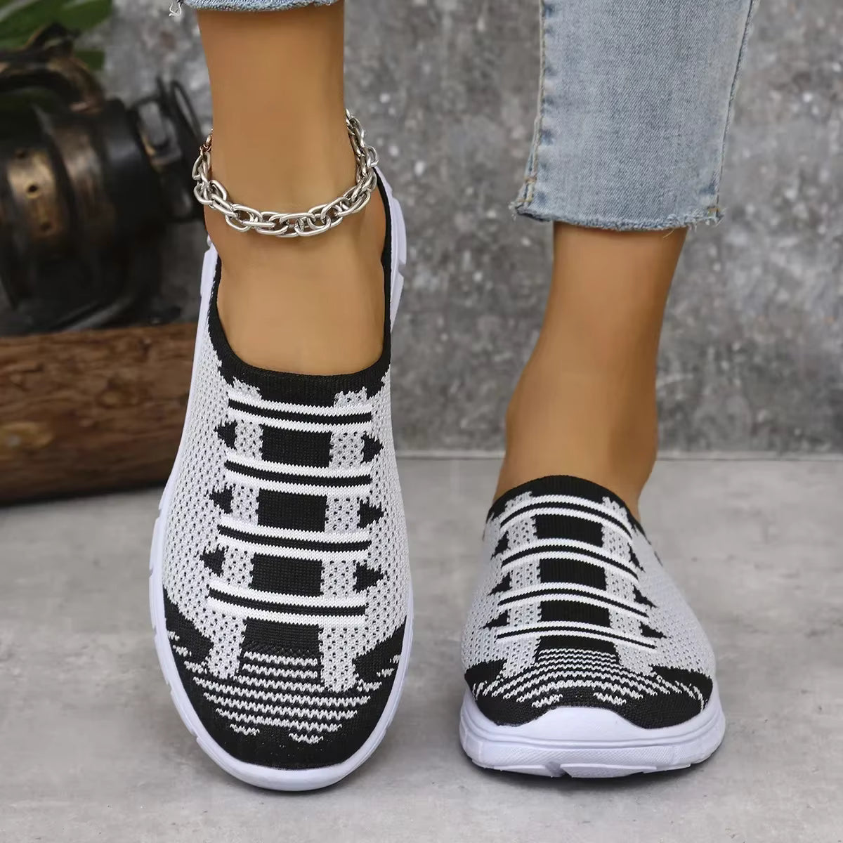 Oxel Wear | Breathable Closed-Back Tennis Shoes – AirComfort™ Slip-On